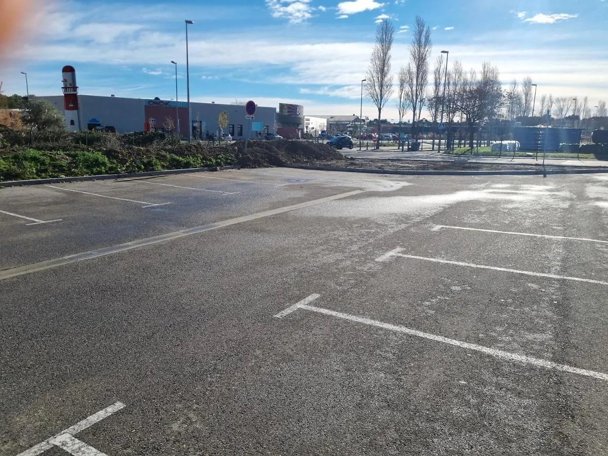 بيت ضيافة Saint-Mitre-les-Remparts Sci Aquazen Loisirs Detente فرنسا